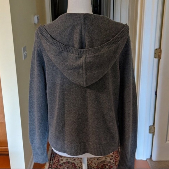 PerSe by Carlisle cashmere sweater with hood - Picture 2 of 5